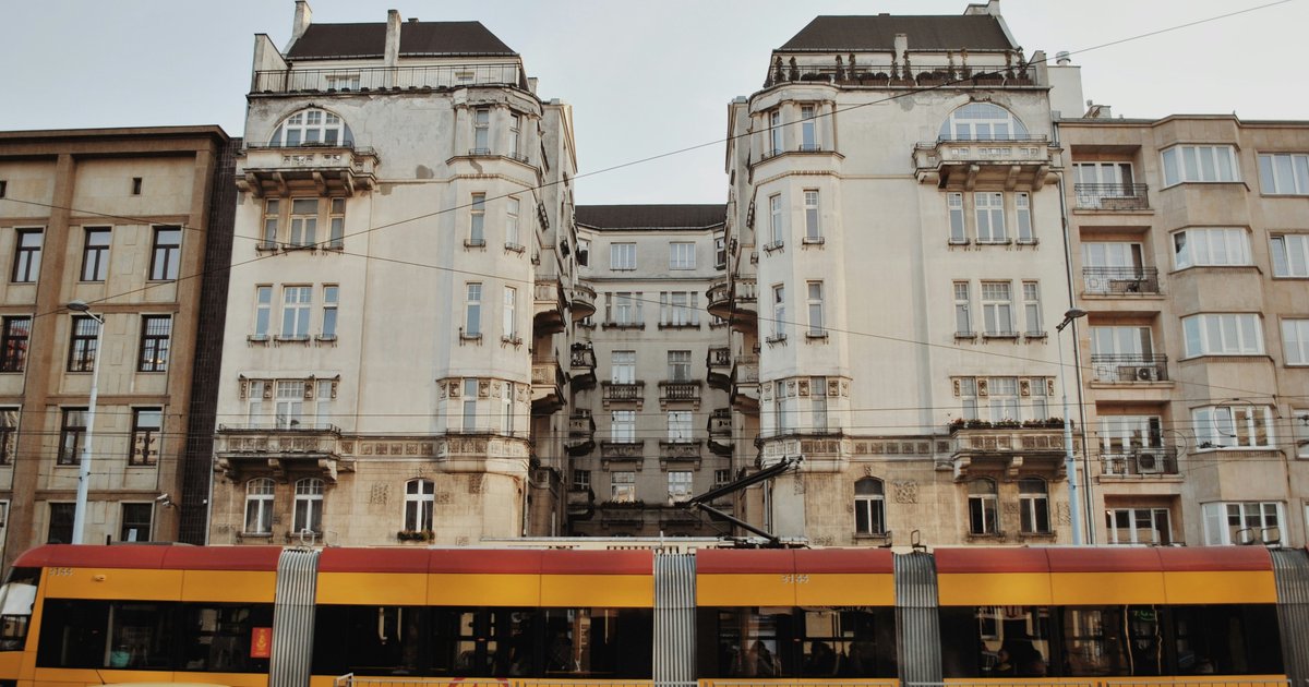 Warszawa mieszkania na sprzedaż: wybór ofert